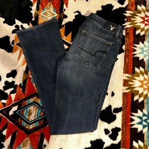 American Eagle Skinny Kick Jeans (6 Long)